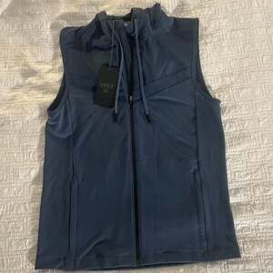 VRST Golf Full-Zip Hooded Vest, Slate Blue, New with Tags Small